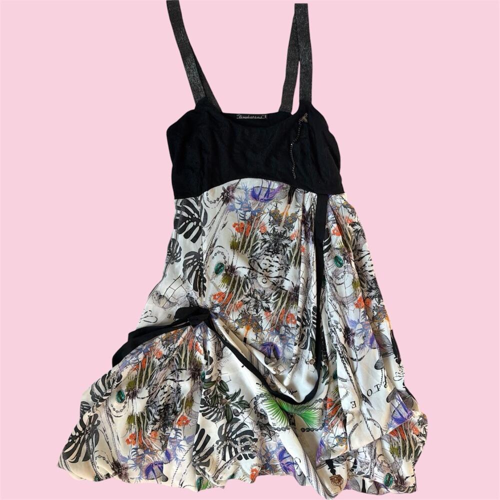 La mode est a vous Y2K black and multi-colored floral bubble hem babydoll dress